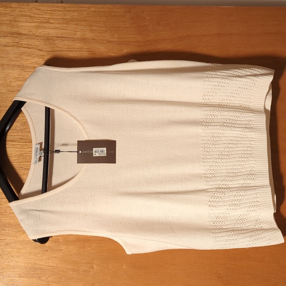 St. John Sport sleeveless top